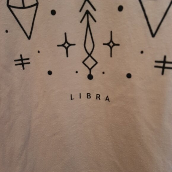 LIBRA Short-Sleeve T-Shirt; Women's Size Large; NWOT; Pale Blush; Canvas Brand - Picture 4 of 4